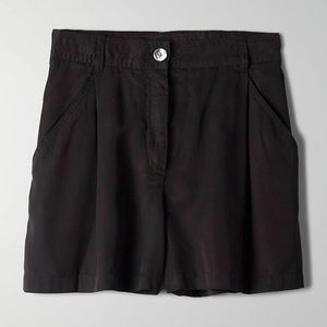 Aritzia The Group Babaton Calipso Shorts (NWT)
